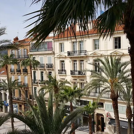 38m2 Avec Balcon En Plein Coeur De Ville Apartment